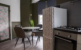 5C- Stylish Urban Retreat - Spacious 2 Bed Flat